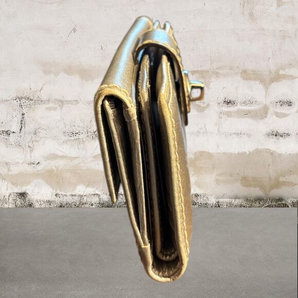 Coach Turn-Lock Leather Checkbook Wallet Silver Metallic - Picture 4 of 8